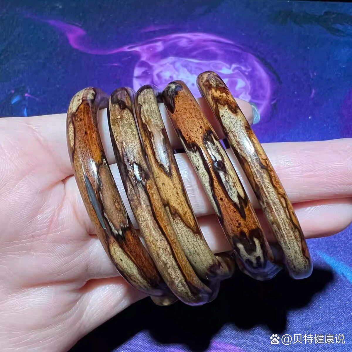 金刚藤手镯功效与作用