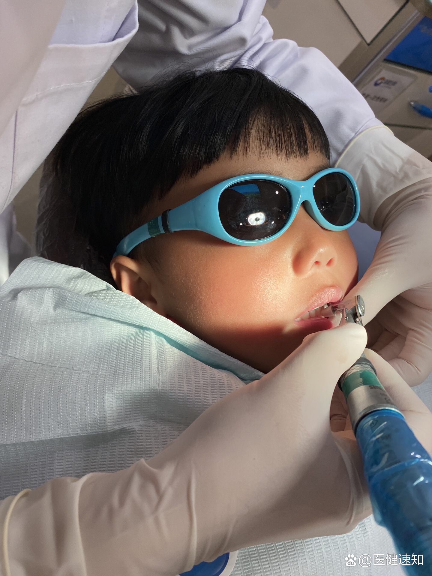 昆明最温柔的儿童牙医-蓝橙齿科