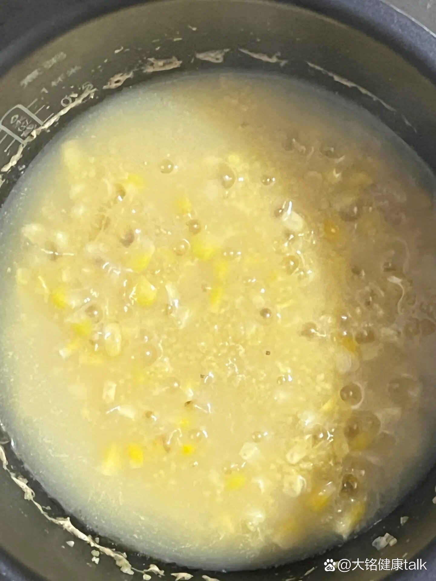 今日份03健脾养胃之小米玉米粥