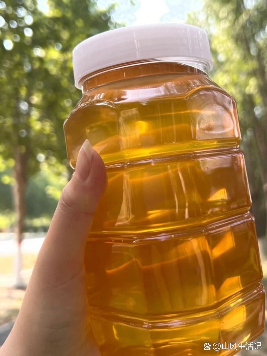 蜂蜜放冰箱好几年了还能吃吗(蜂蜜放冰箱冷藏2一3年了还能喝吗)