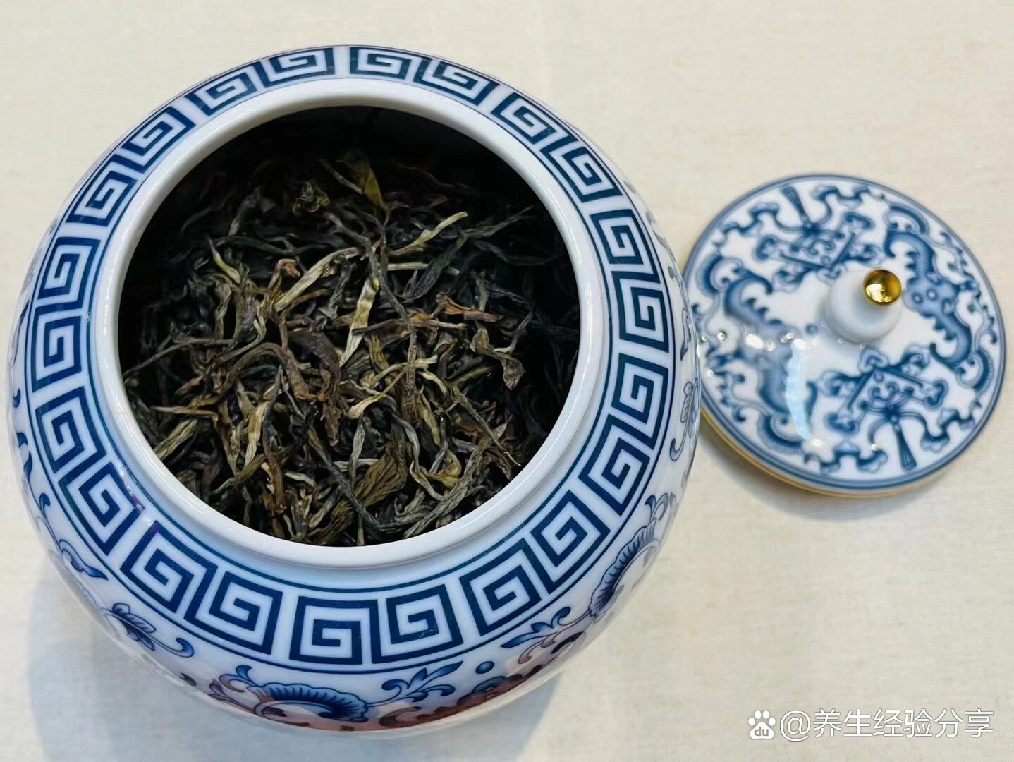 你有茶叶喝白酒吗（你有茶叶喝白酒吗英文翻译） 你有茶叶喝白酒吗（你有茶叶喝白酒吗英文翻译）《你有茶叶吗是什么意思》 茶叶资讯