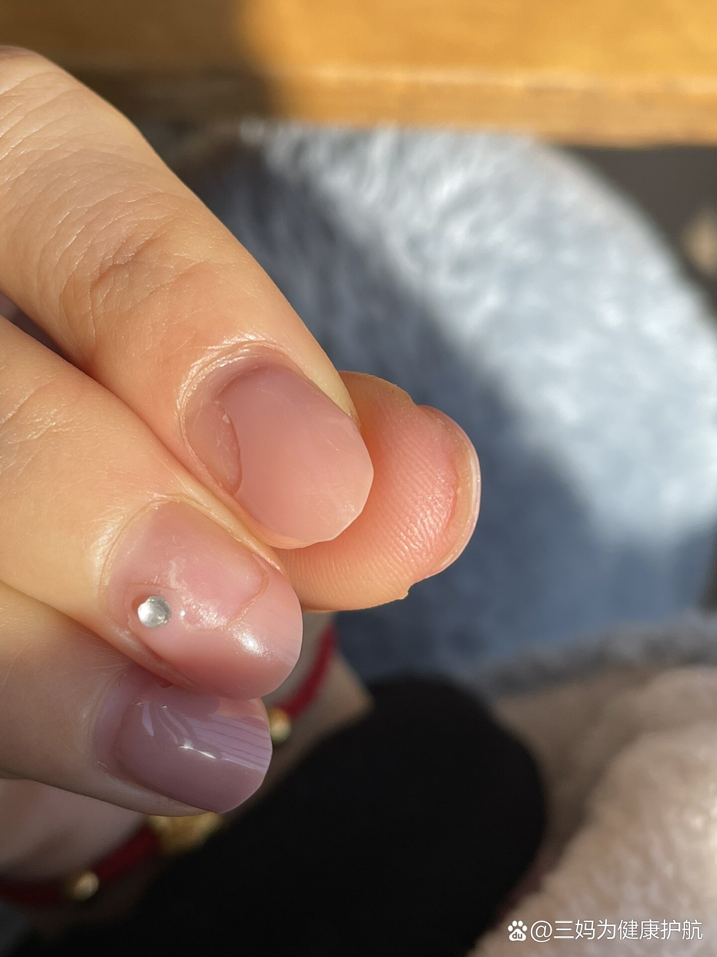 你们做美甲也会长两层指甲吗