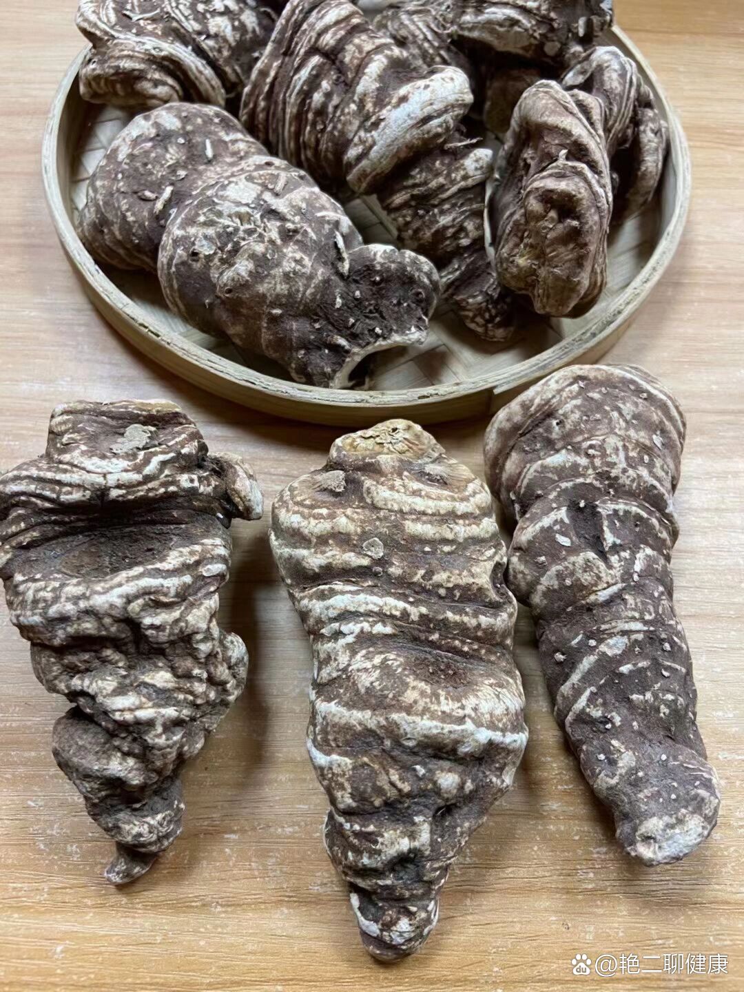 重楼,别名,七叶一枝花,云南白药的主要成分重楼:具有清热解毒,消肿