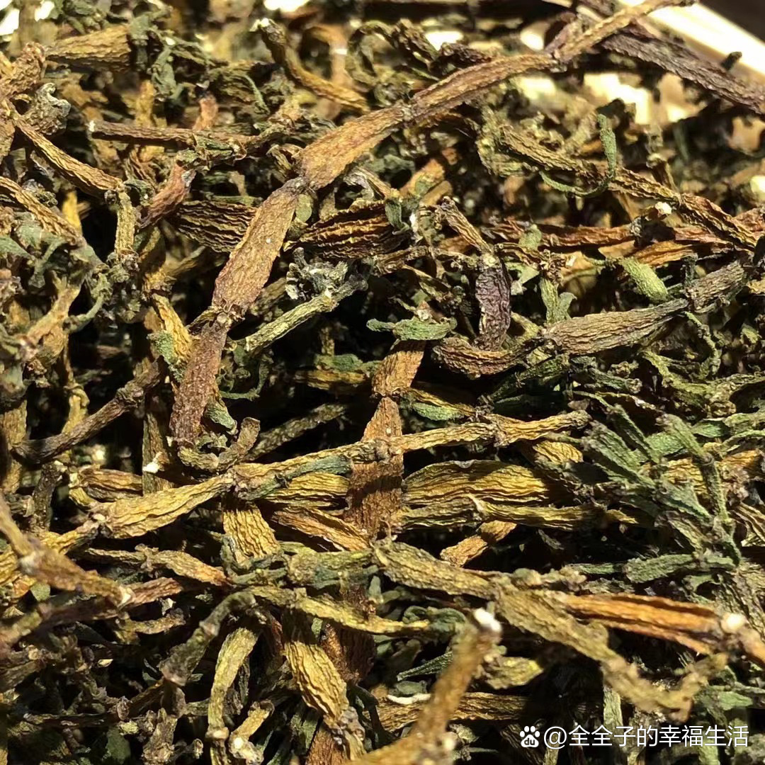 茶树螃蟹脚的功效与作用有以下几种,1,蟹脚其性寒凉,饮后回甘爽甜