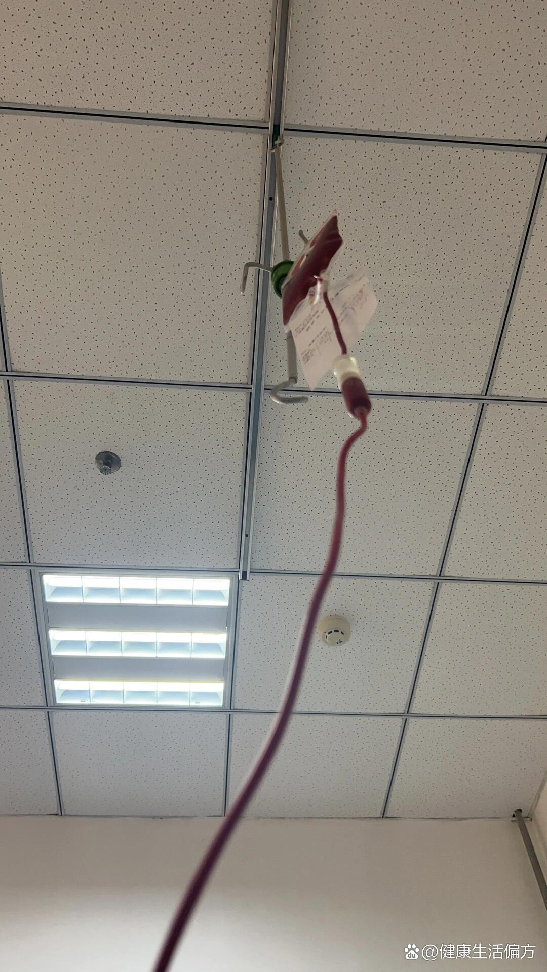 导致浑身无力. br>我的妈.给我献血400c 老舅献血200c 朋友献血200c.