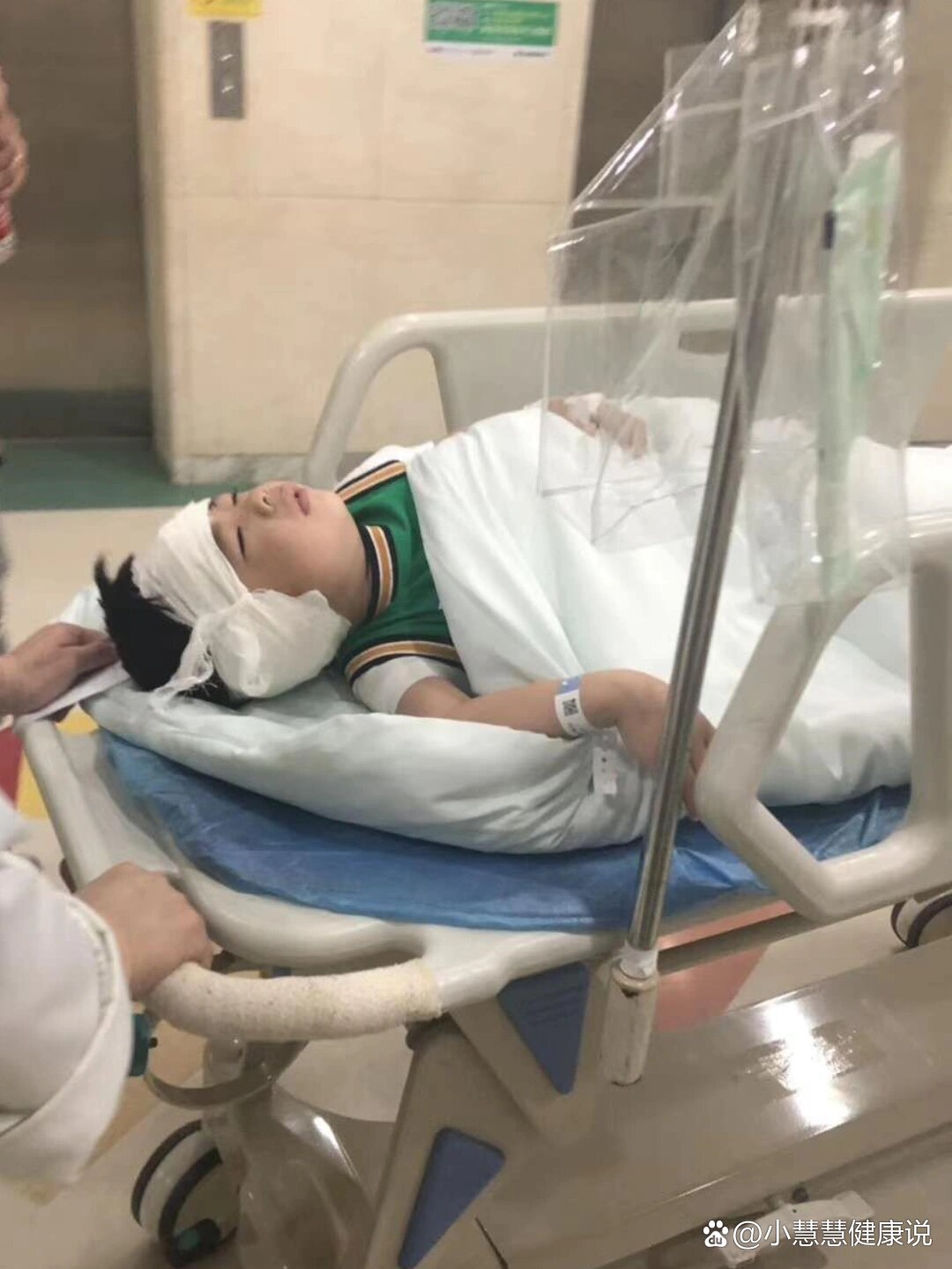 关于儿童中耳胆脂瘤