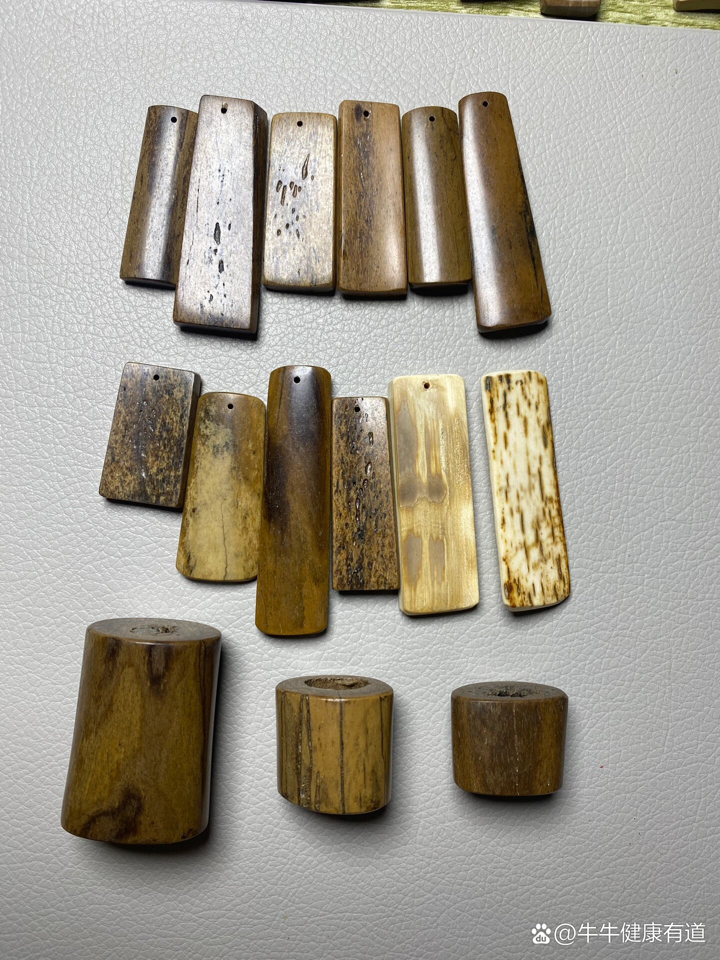 保真包老剑齿虎骨符猛犸牙牌子吊坠明价