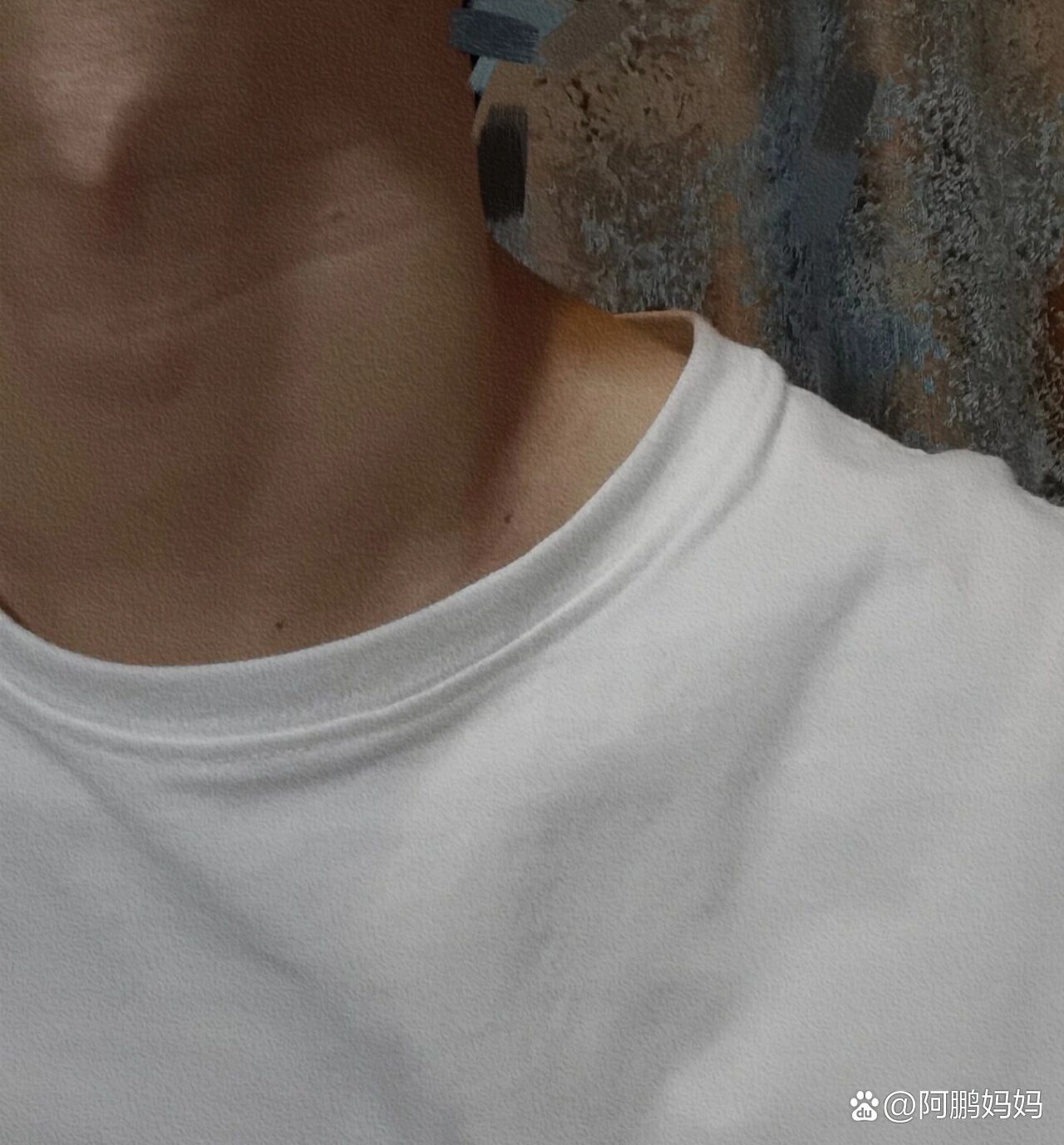 男孩子的喉结不能乱碰哦