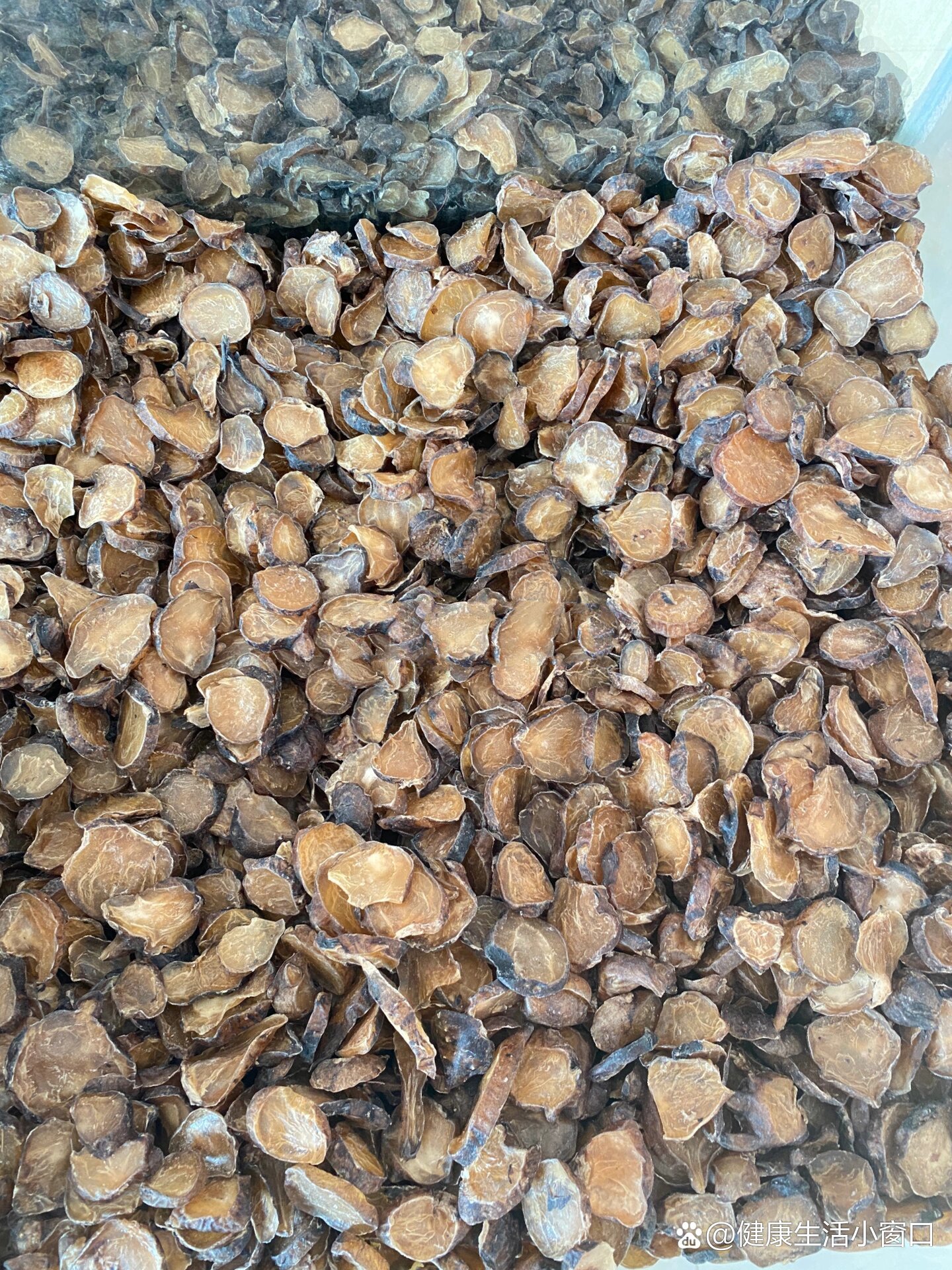  p>每天识一味药——黑顺片 br>中药黑顺片又叫做黑附片,是中医一味