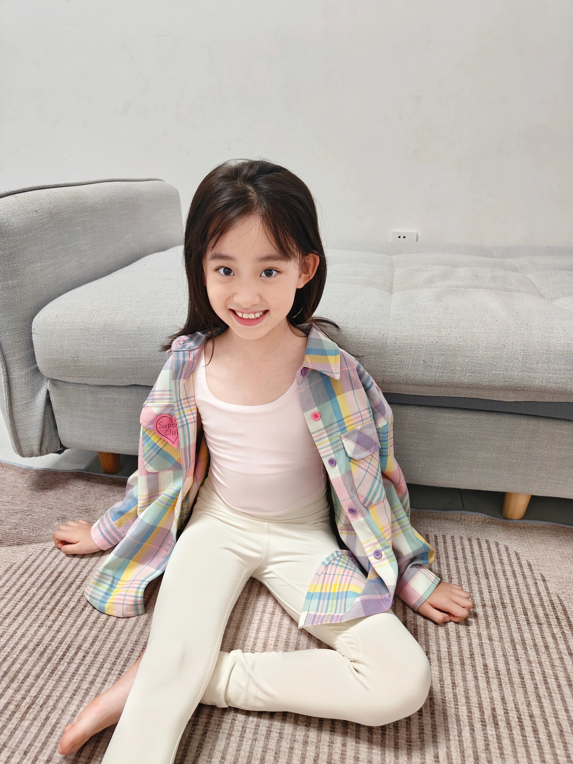 女儿9岁发育期,该穿小背心啦